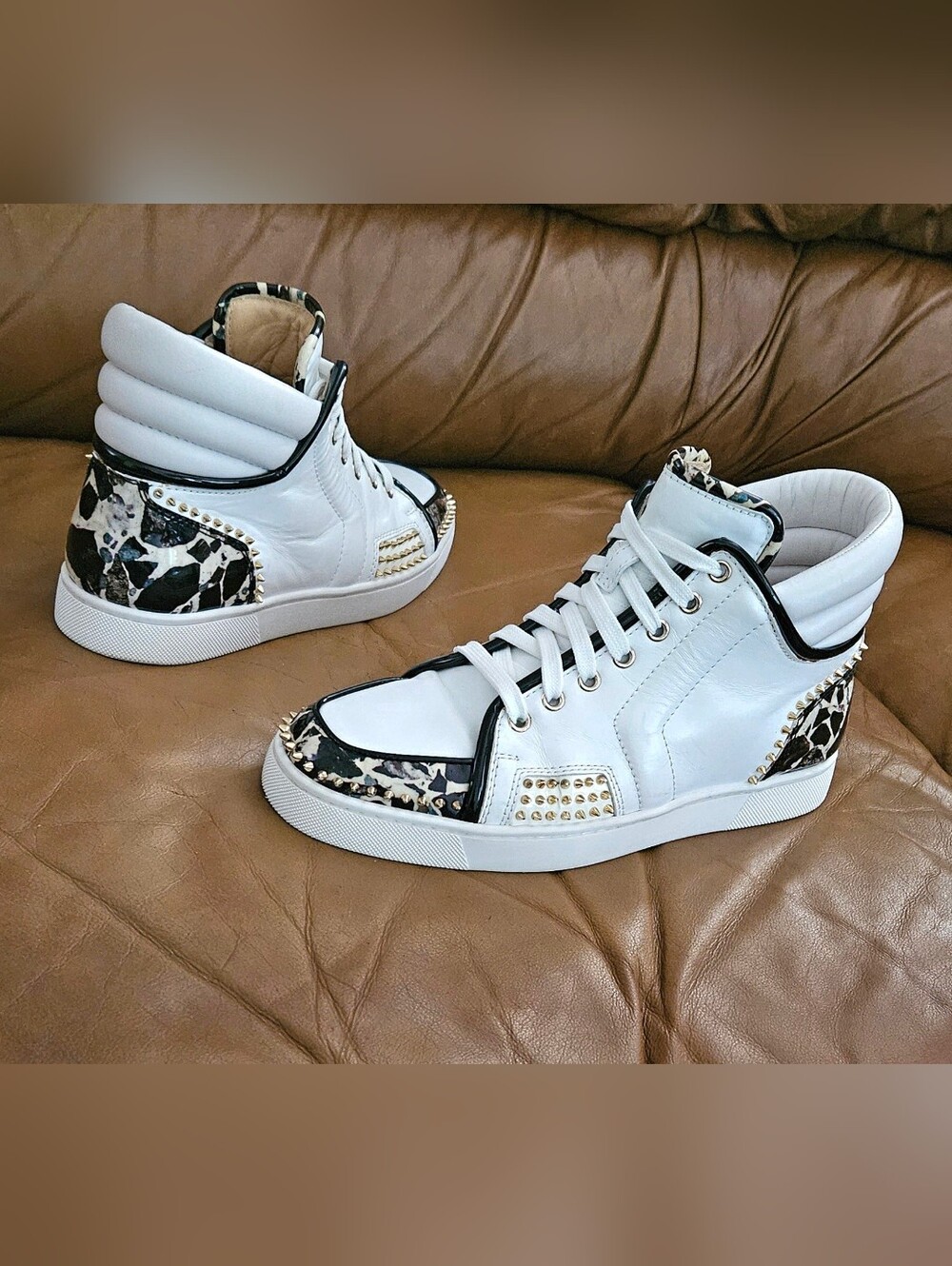 Men's Christian Louboutin Multicolor Spike-Studded Designer Sneakers Size 7 US
